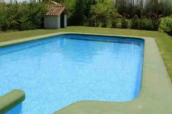 Luxury swimming pool installation Spain